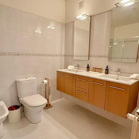 شقة Hygge Living Beachfront *